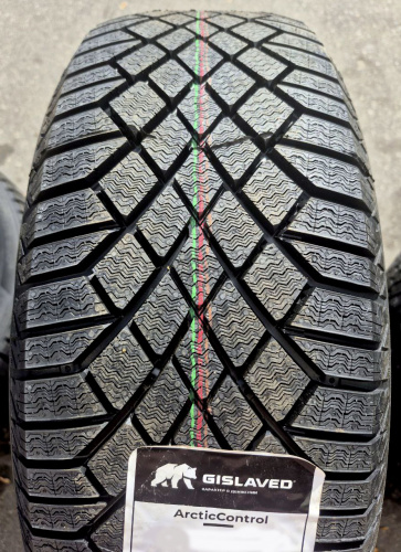 Gislaved ArcticControl 235/60R17 106T