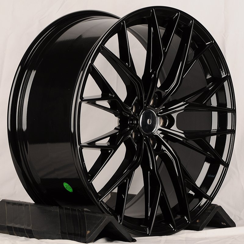 KoKo Kuture 0387 20x8.5" 5x108мм DIA 65.1мм ET 42мм Gloss Black