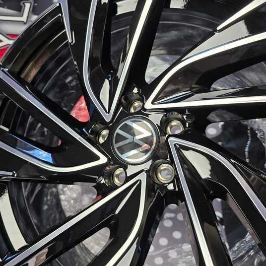 18" 5*120 8,0 ET40 65,0  ZB-1349 BMF