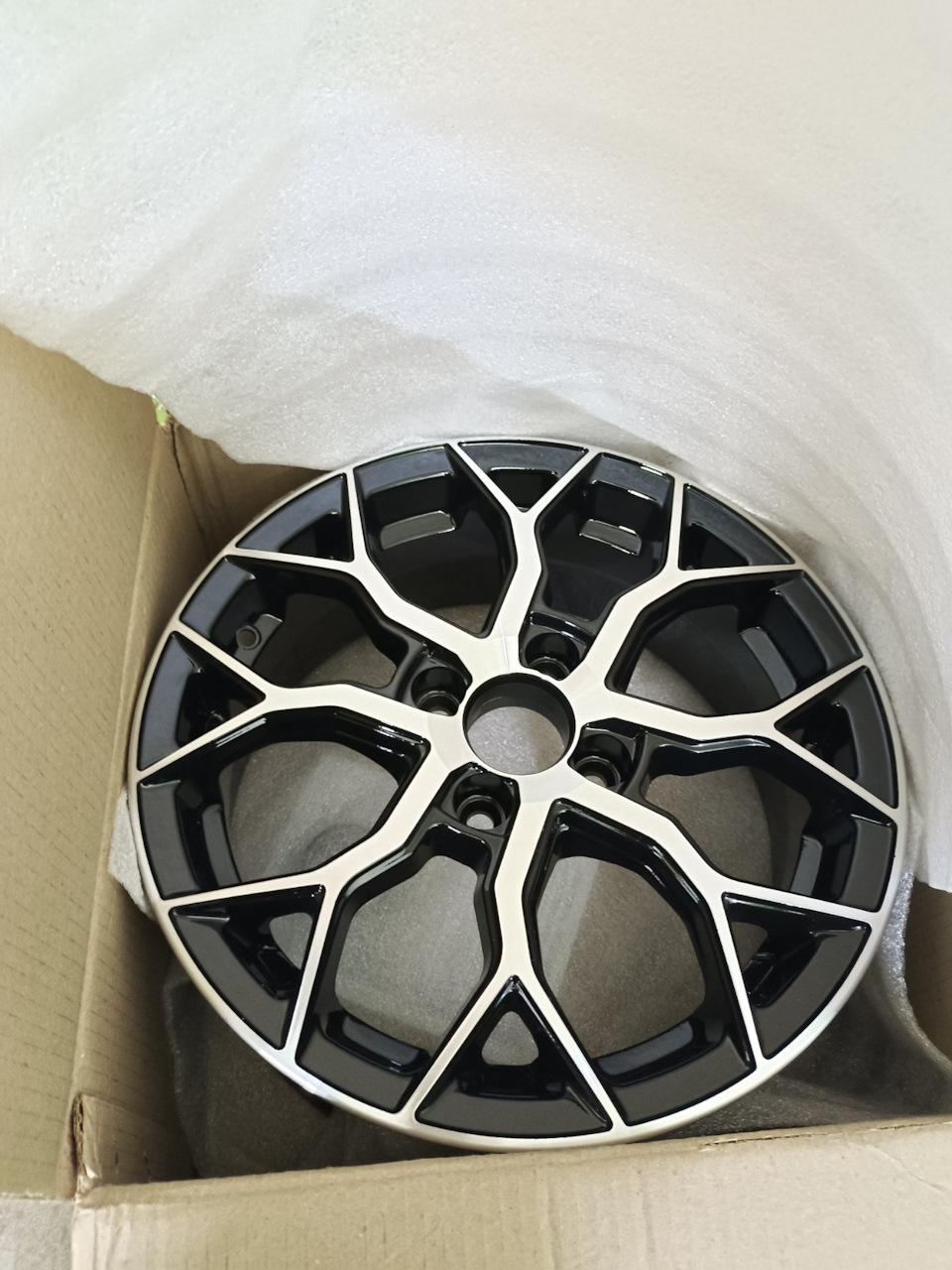 14" 4*100 6.0 ET35 67.0 ANZ-8148 BMF