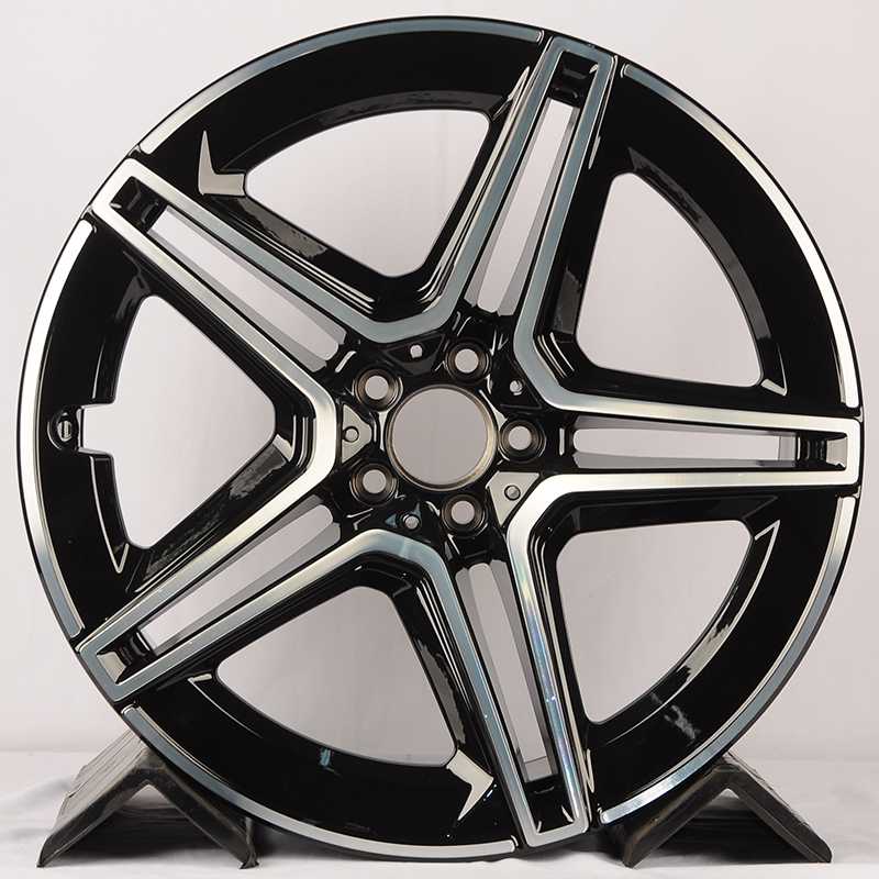IWheel IVF-3067 18x8.0" 5x112мм DIA 66.5мм ET 36мм BM