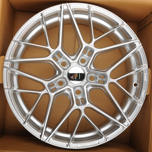 Makstton MST FISSION 718 18x8.5" 5x114.3мм DIA 73.1мм ET 35мм Hyper Silver with Milling
