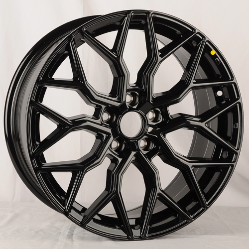Koko Kuture SL507 21x9.0" 5x114.3мм DIA 67.1мм ET 40мм Gloss Black
