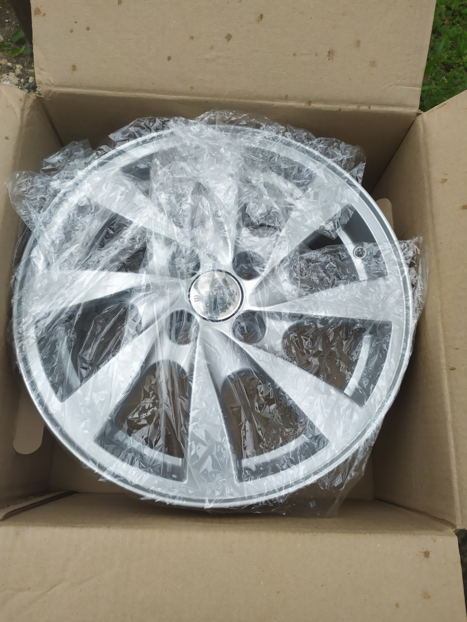 17" 4*100 7,0 ET35 60.0 ANZ-8161 S