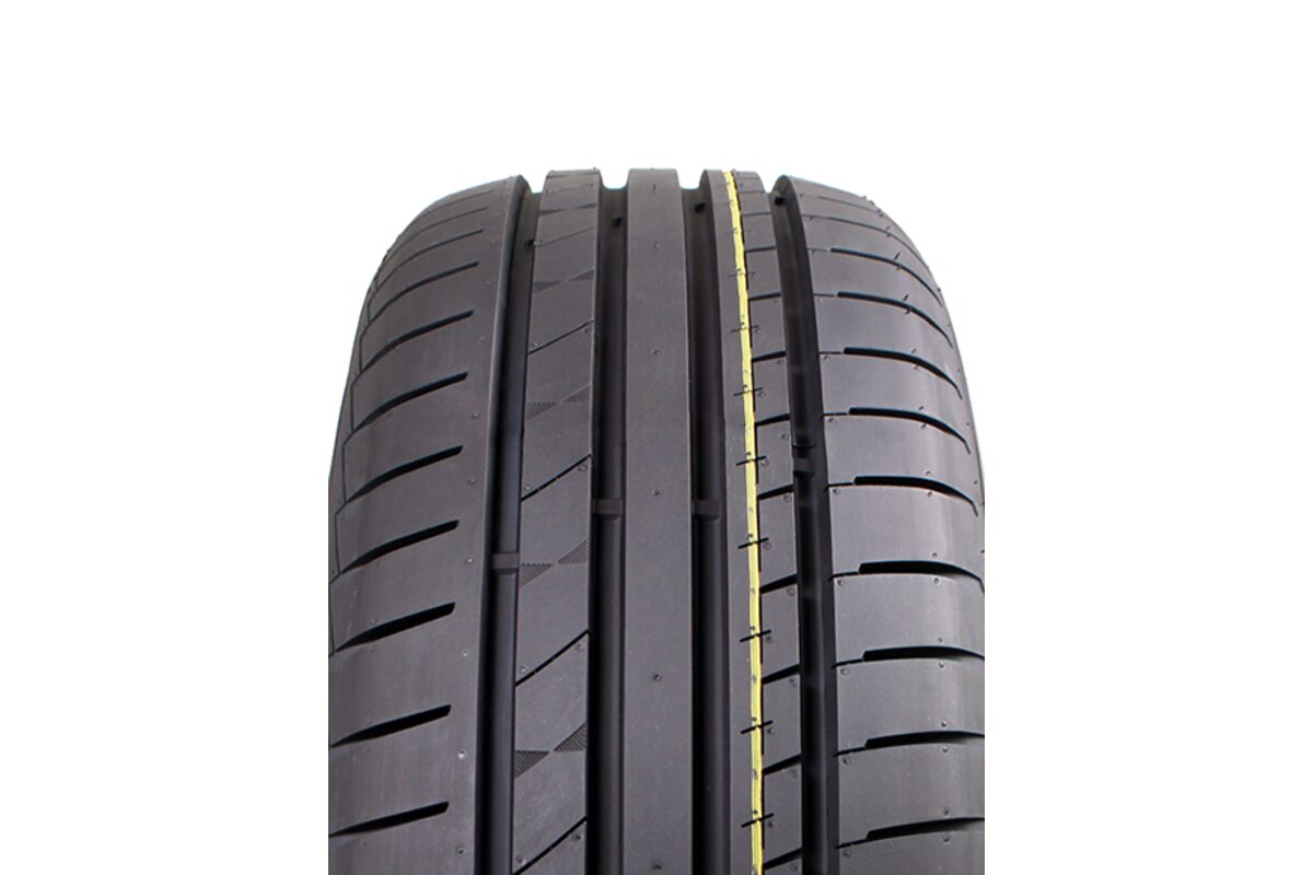 Kapsen Rassurer K737 215/60R17 96H