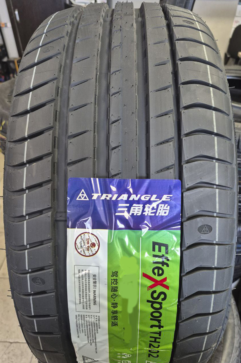 Triangle EffeXSport TH202 275/40R20 106Y