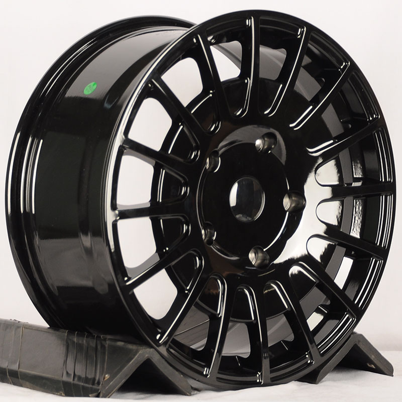 IWheel 8388 18x8.0" 5x160 DIA 65.1мм ET 50мм Gloss Black