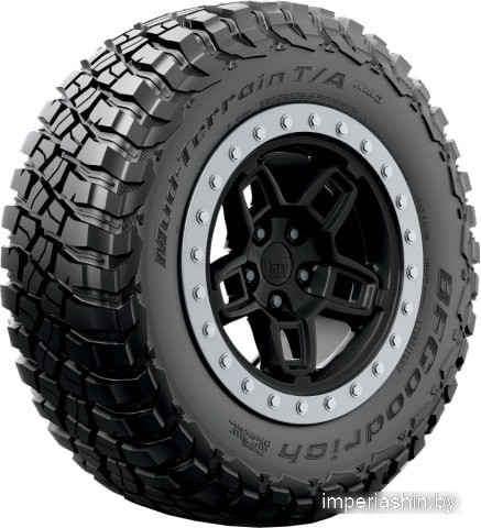 BFGoodrich Mud-Terrain T/A KM3 265/70R16 121/118Q