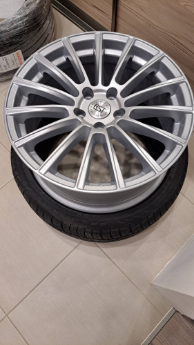 18" 5*108 8,0 ET52 63,3 XN-513 HB
