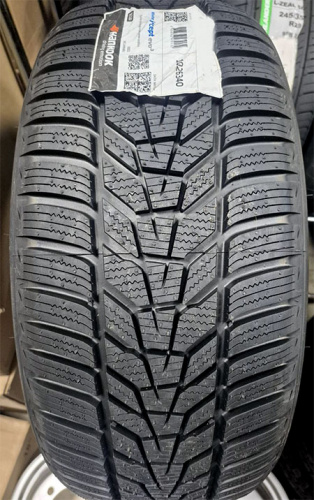 Hankook Winter i*cept evo3 W330A 235/50R19 103V