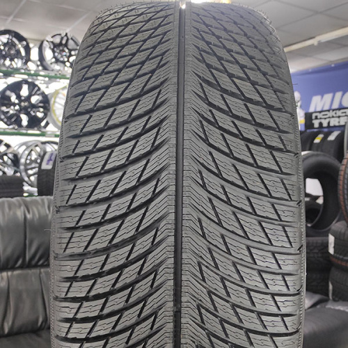 Michelin Pilot Alpin 5 235/50R18 101V
