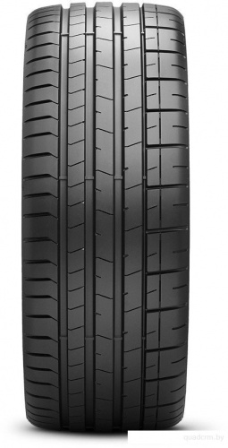 Pirelli P Zero PZ4 255/40R21 102Y